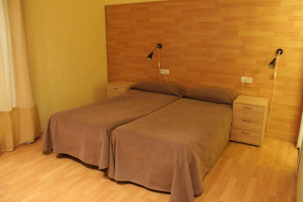 Hostal Baires Барселона Номер фото